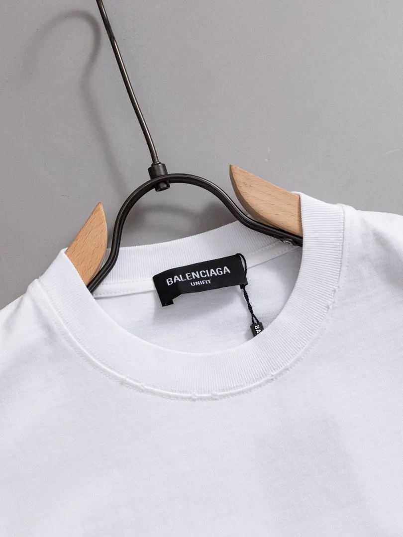 P100✨🔥 [balenciaga] 2026FW short-sleeved T-shirt Premium 26s double yarn 300g fabric, washed with Ma Liang distressed process Color: washed black, washed white, washed Khaki Size: S M L XL 2XL